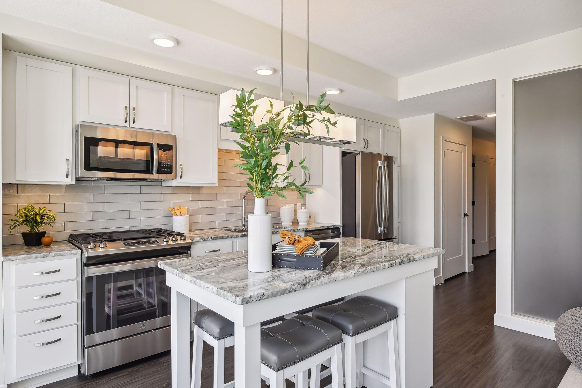 12610 Ridgedale Drive Unit: 105