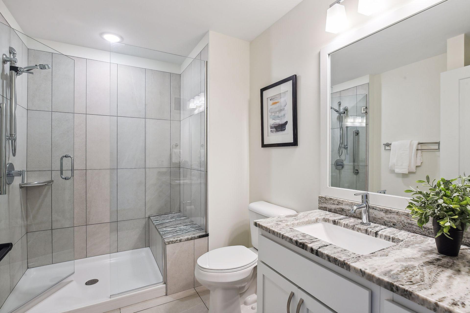 12610 Ridgedale Drive Unit: 105