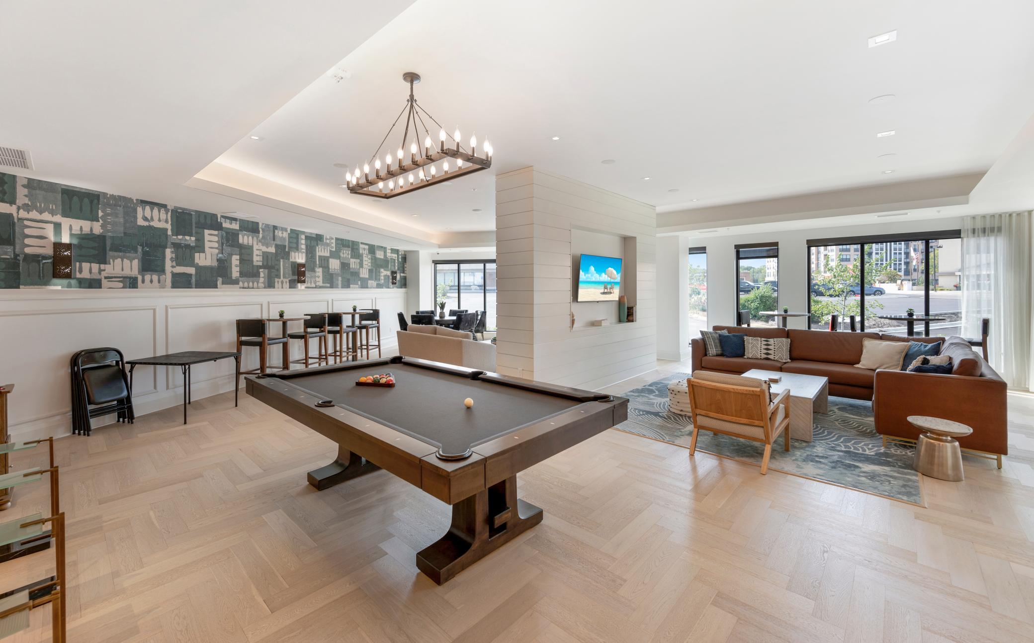 12610 Ridgedale Drive Unit: 105