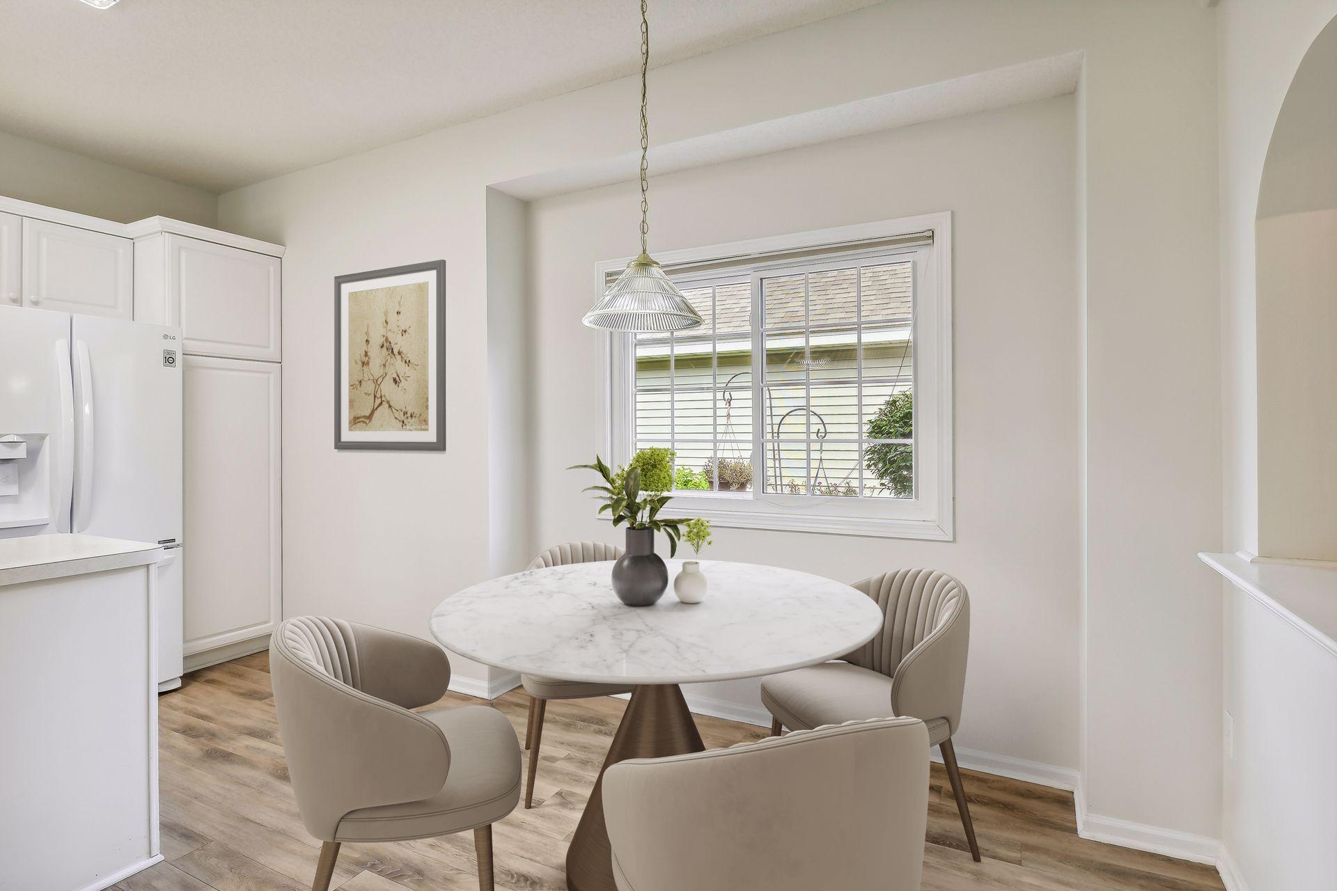 4245 Lawndale Lane N