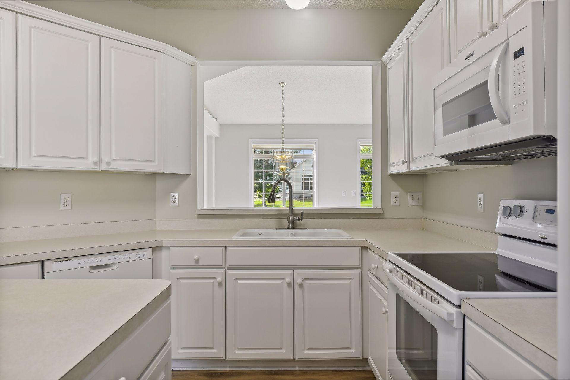 4245 Lawndale Lane N