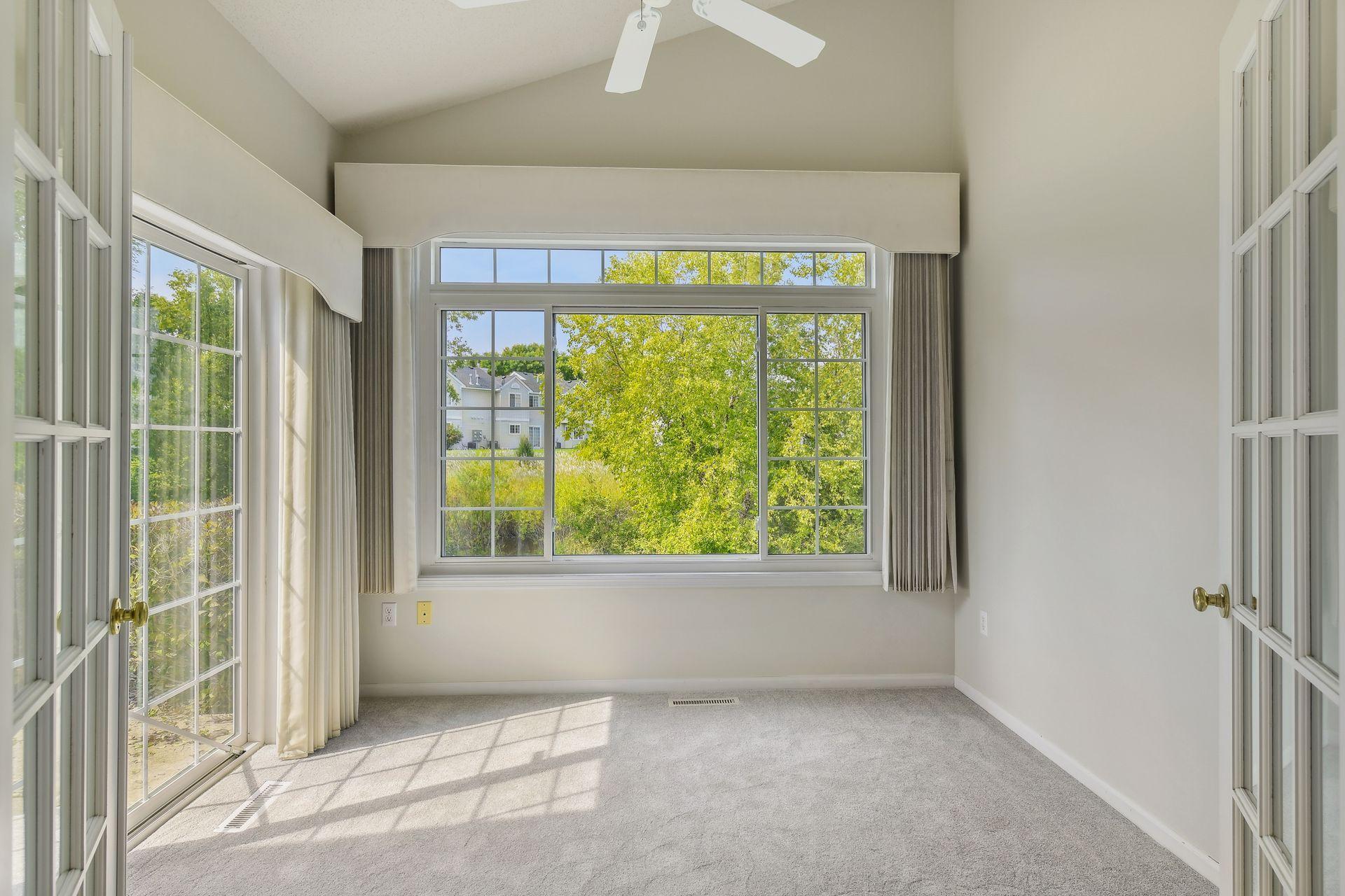 4245 Lawndale Lane N