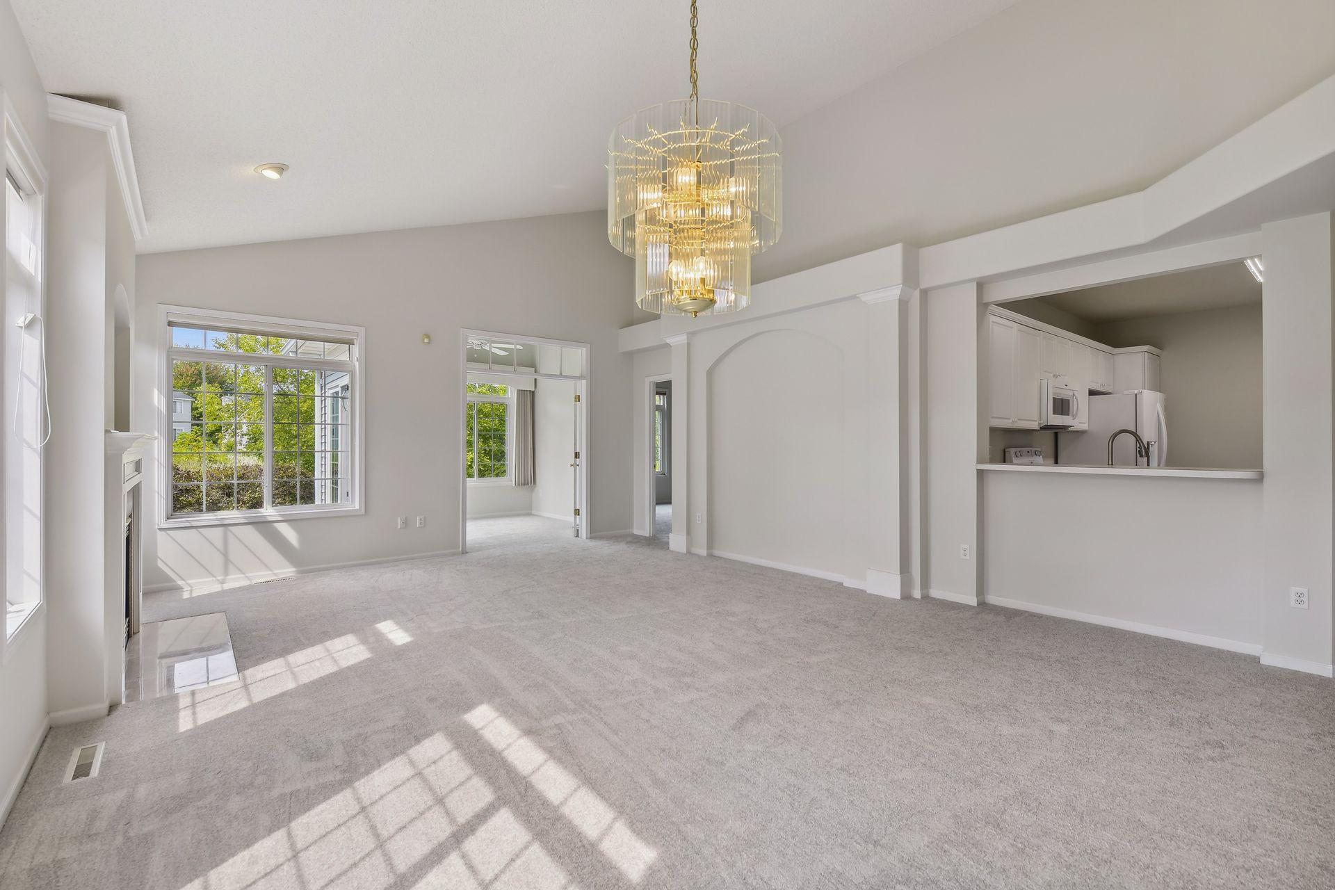 4245 Lawndale Lane N