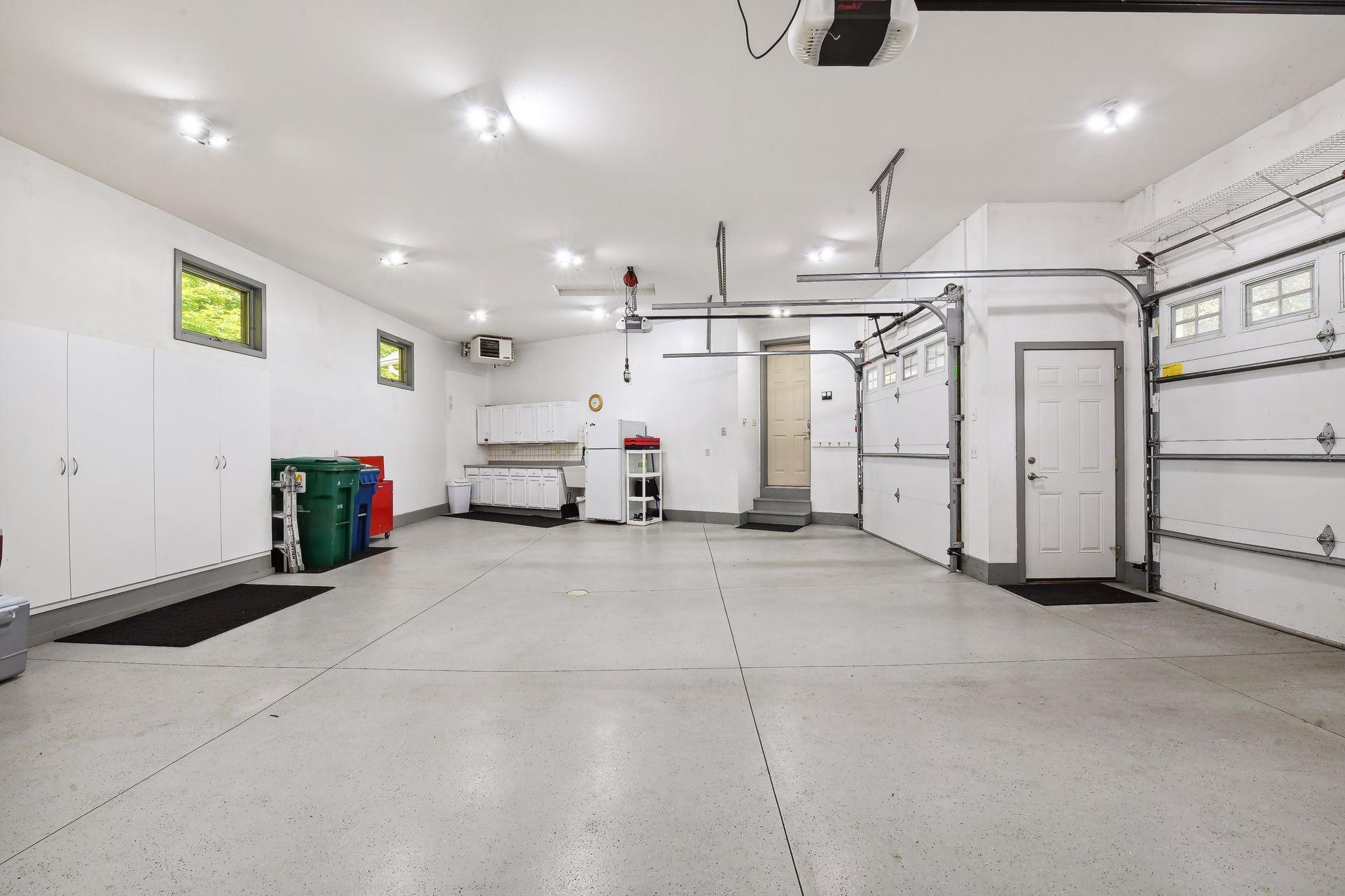 6065 High Pointe Road