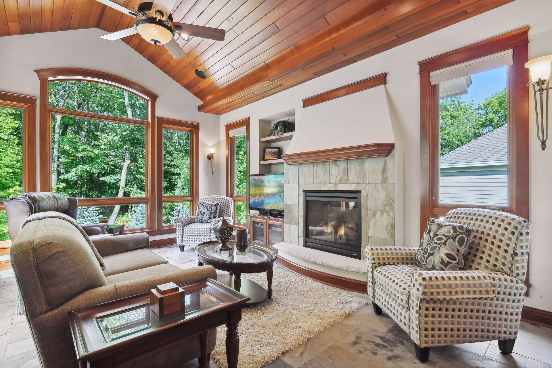 6065 High Pointe Road