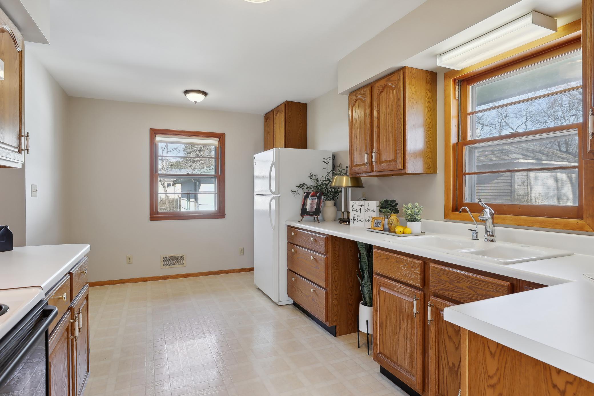 199 County Road C2 W