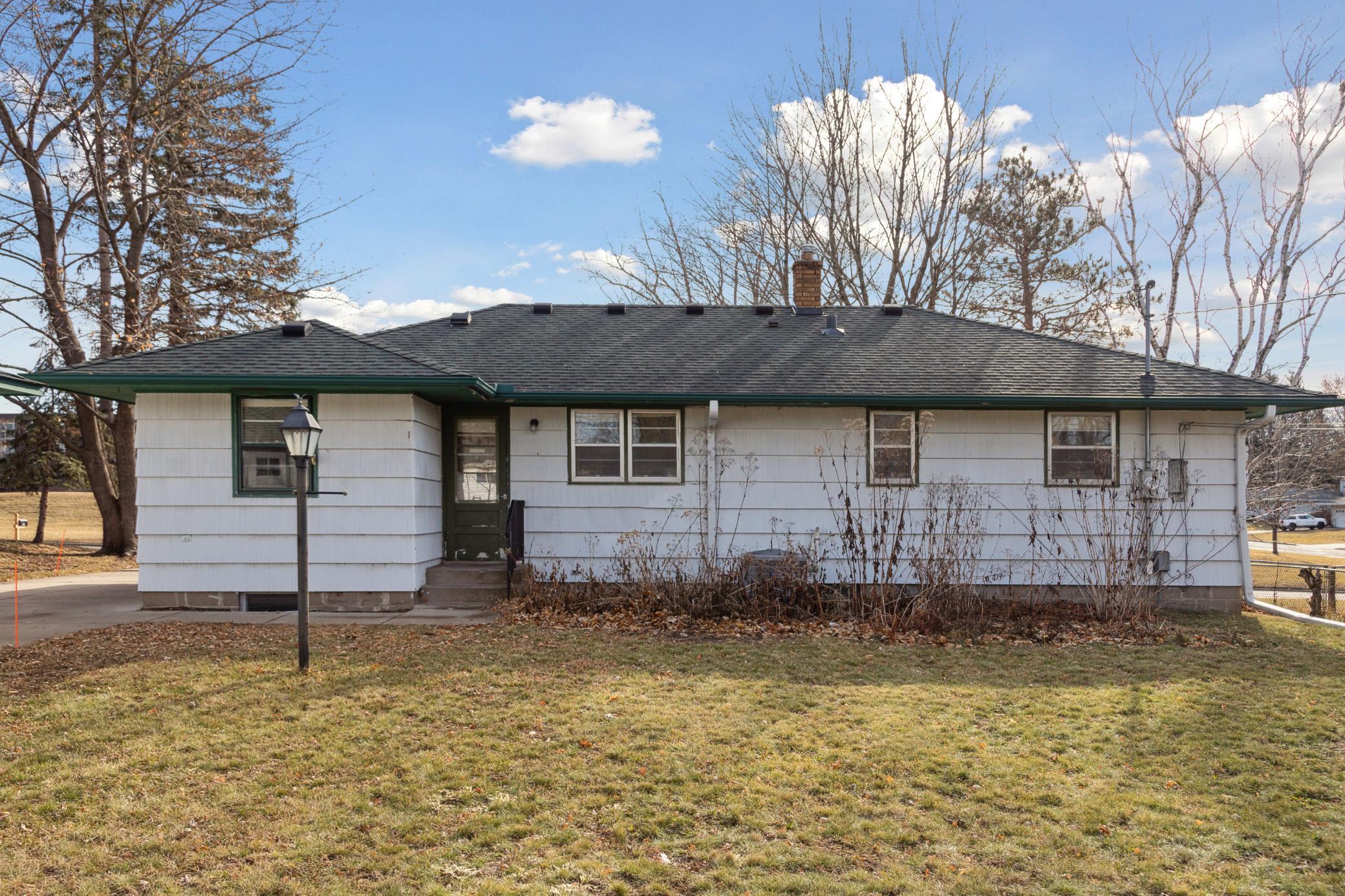 199 County Road C2 W