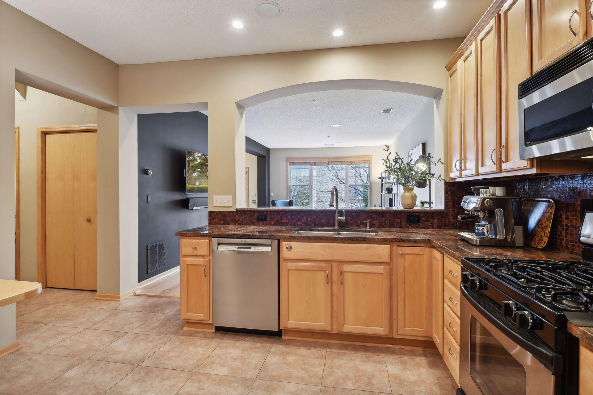 6090 W 16th Street Unit: 903