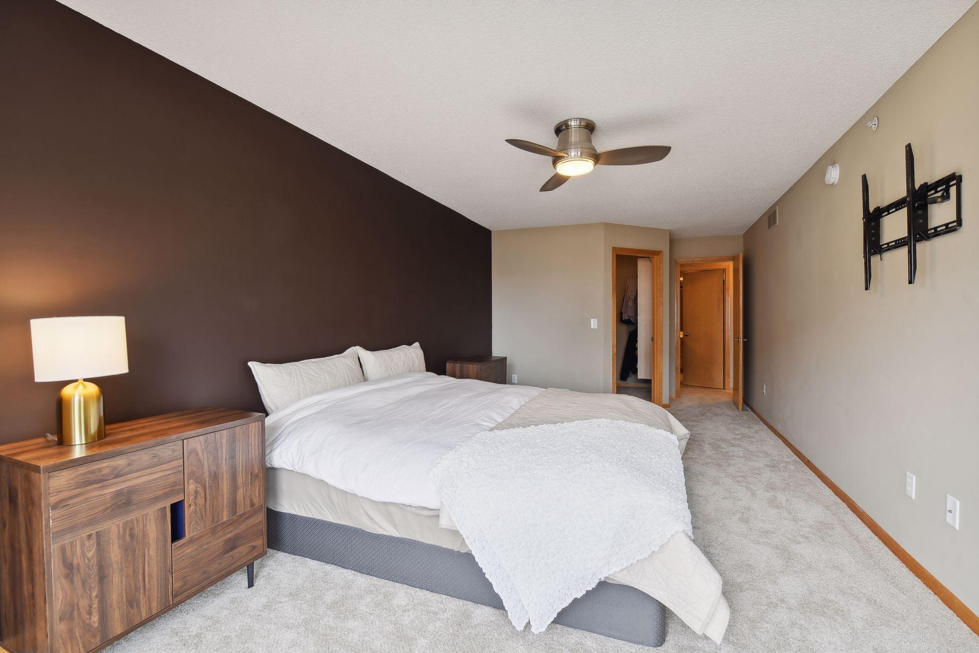 6090 W 16th Street Unit: 903