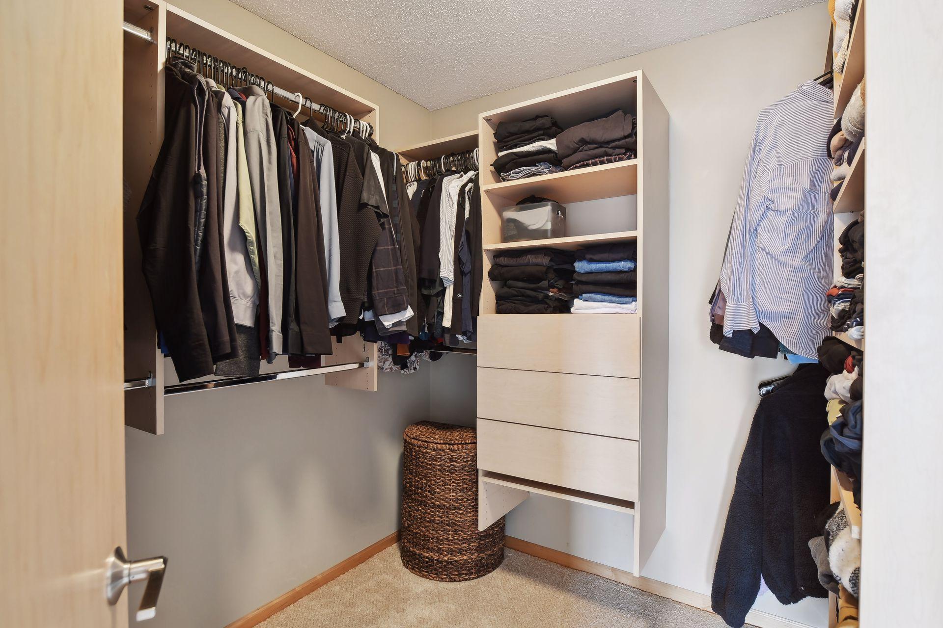 6090 W 16th Street Unit: 903