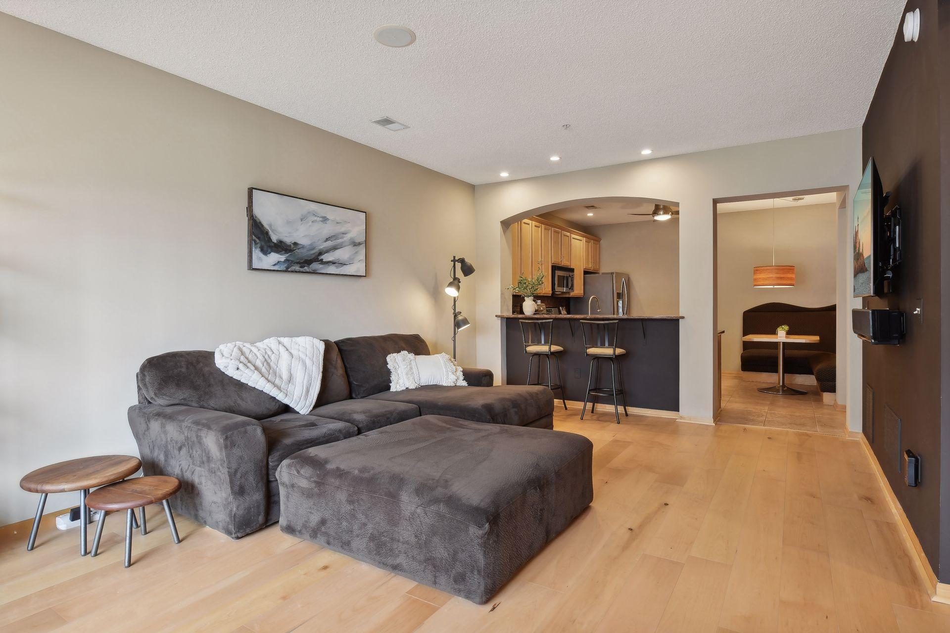 6090 W 16th Street Unit: 903