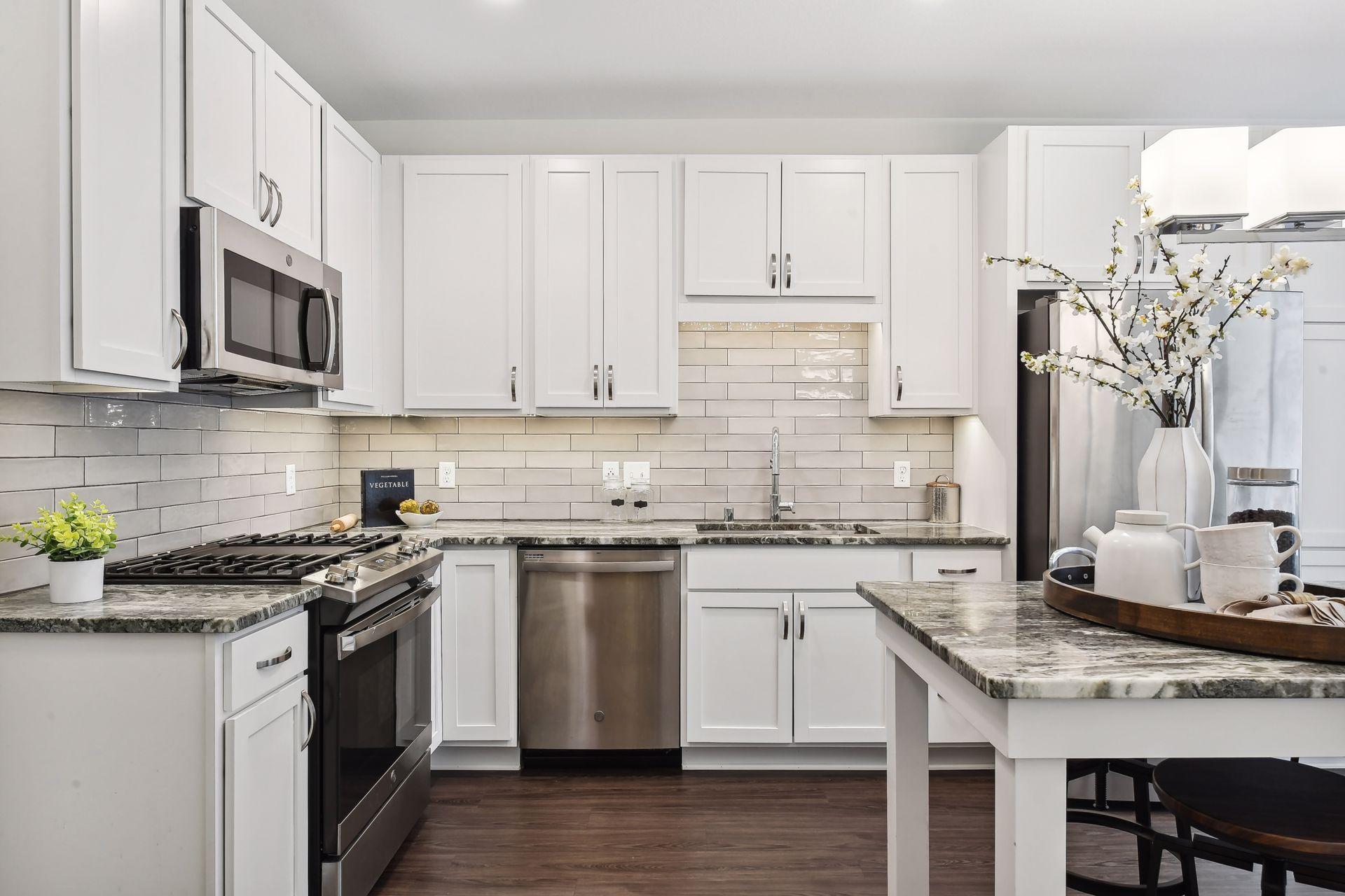 12610 Ridgedale Drive Unit: 521