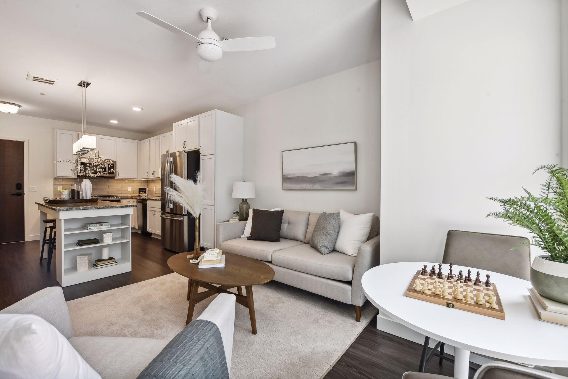 12610 Ridgedale Drive Unit: 521