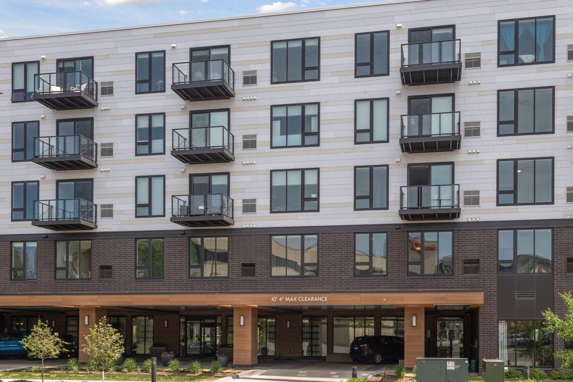 12610 Ridgedale Drive Unit: 521