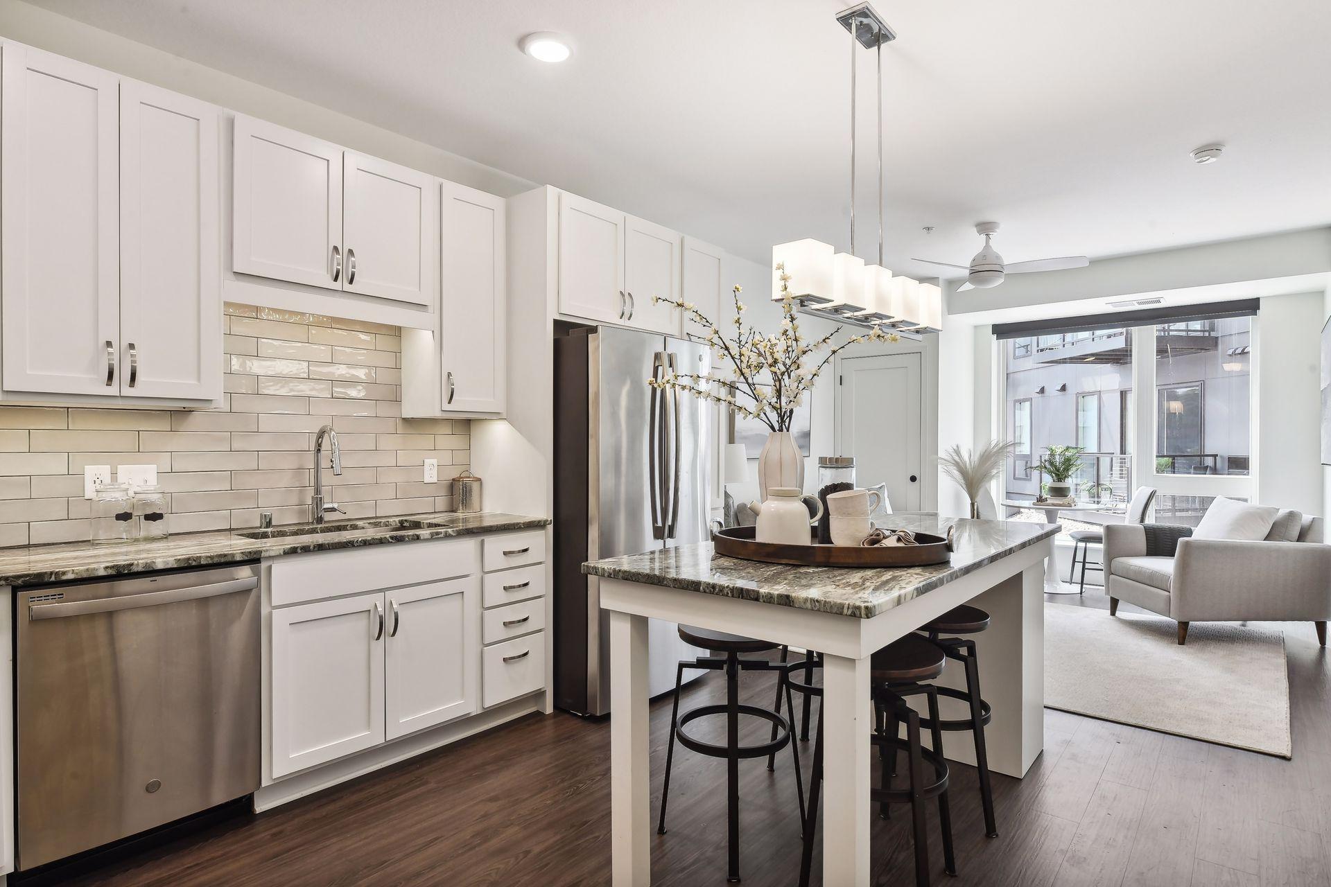 12610 Ridgedale Drive Unit: 521