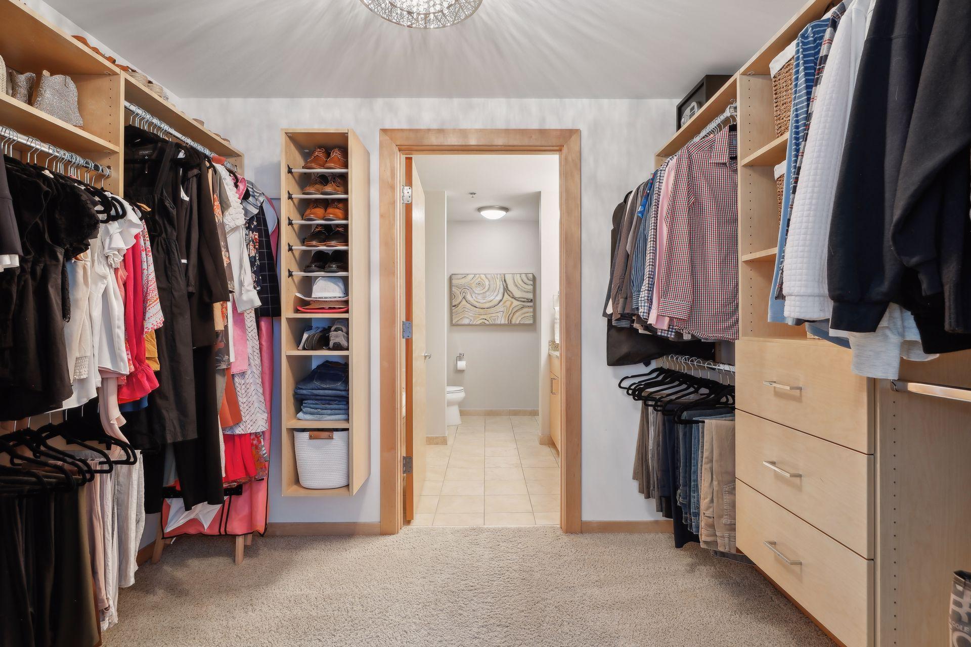 215 10th Avenue S Unit: 207