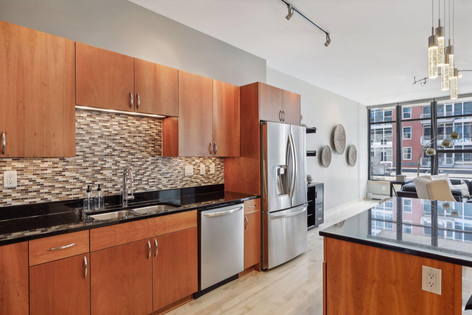 215 10th Avenue S Unit: 207