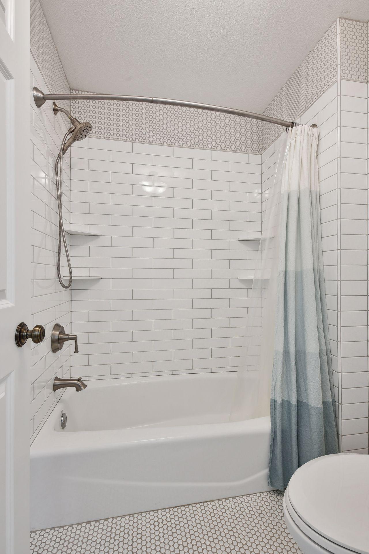 4640 Medina Lake Drive