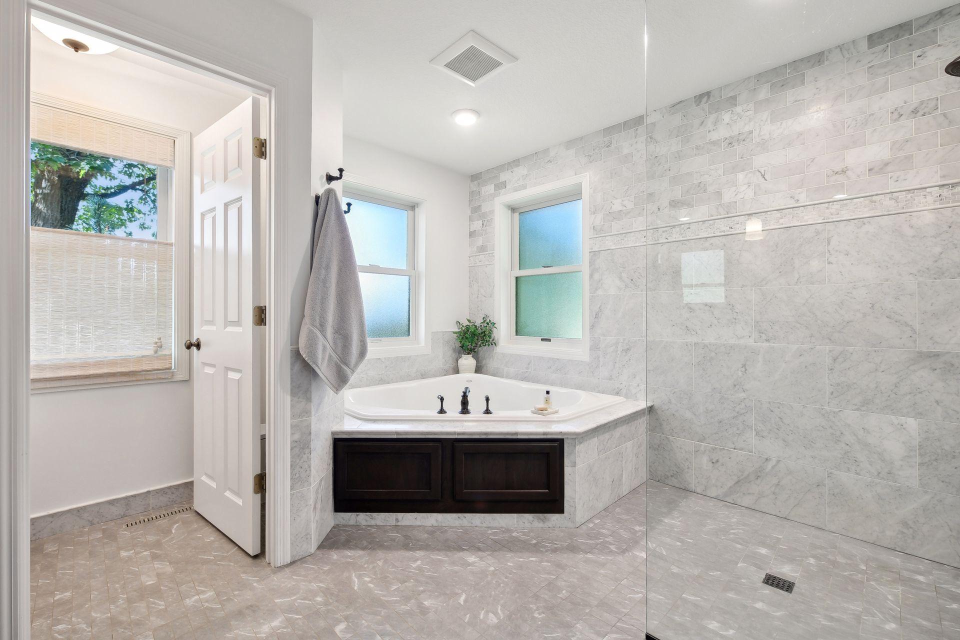 4640 Medina Lake Drive