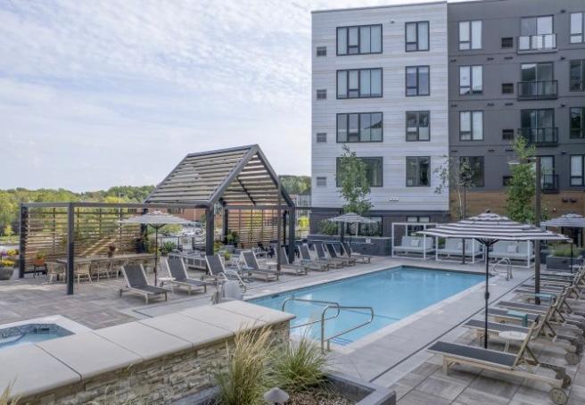 12610 Ridgedale Drive Unit: 102