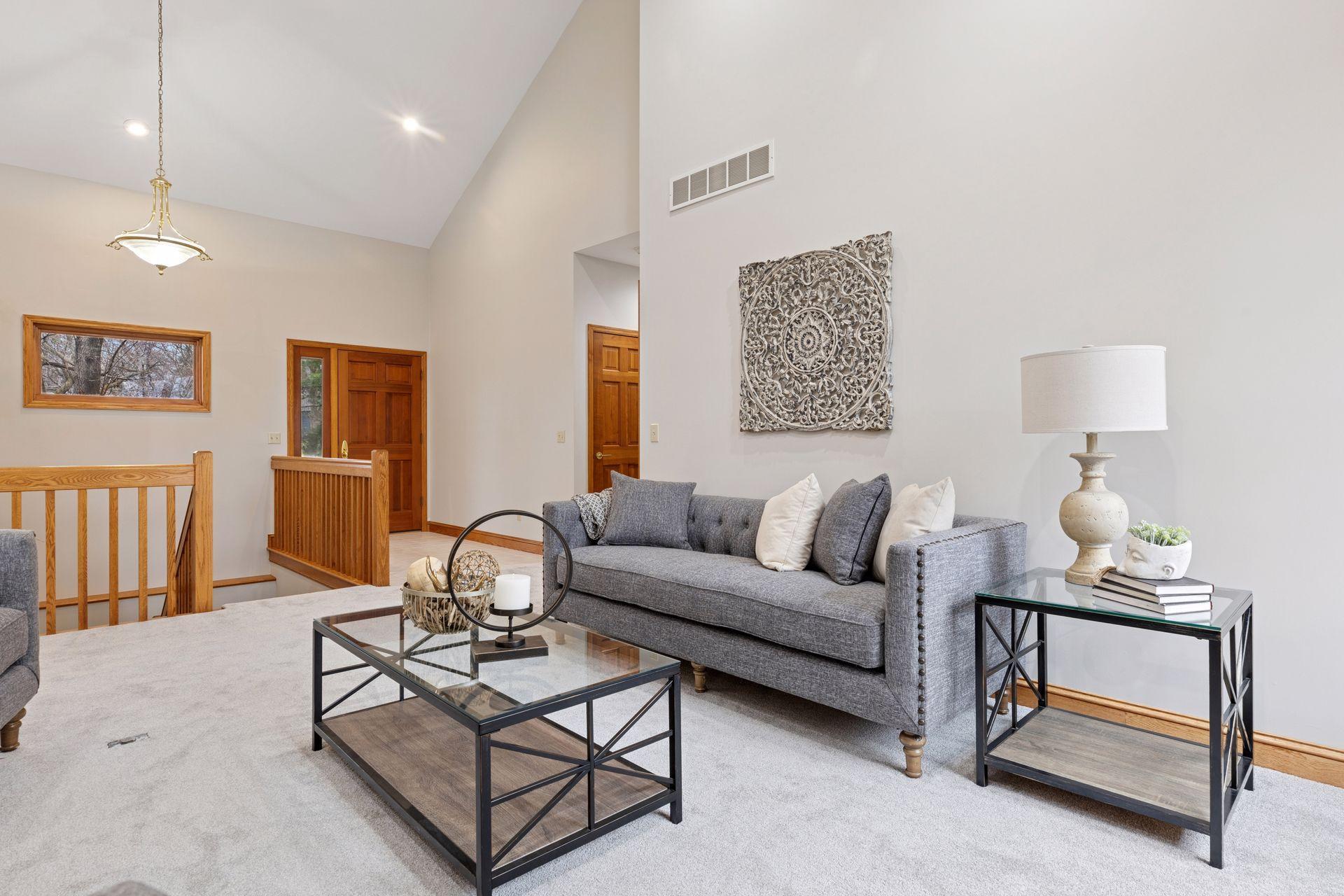 2571 Abbey Hill Drive