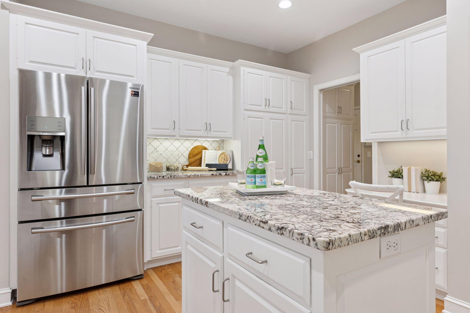 2571 Abbey Hill Drive