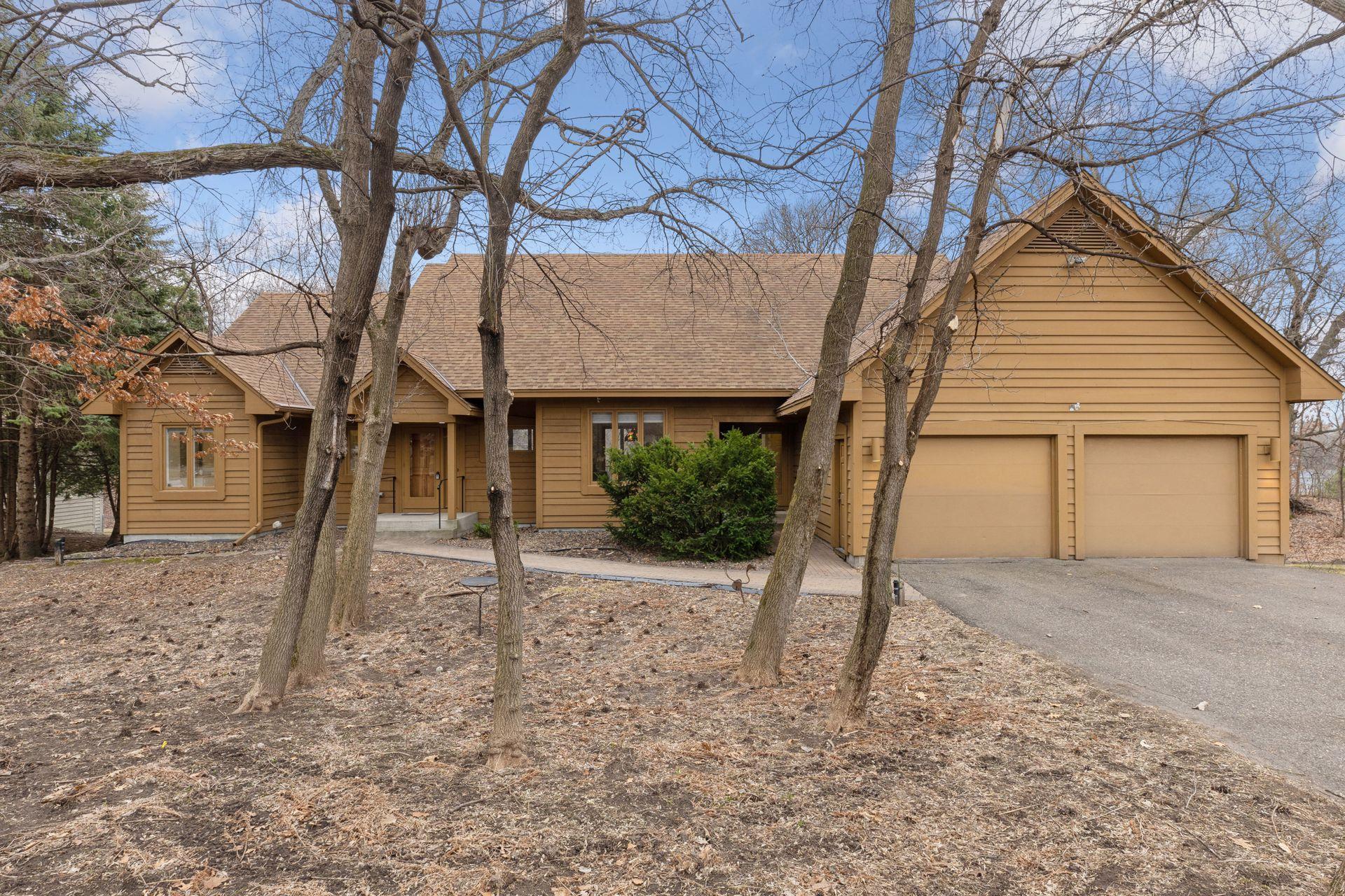 2571 Abbey Hill Drive