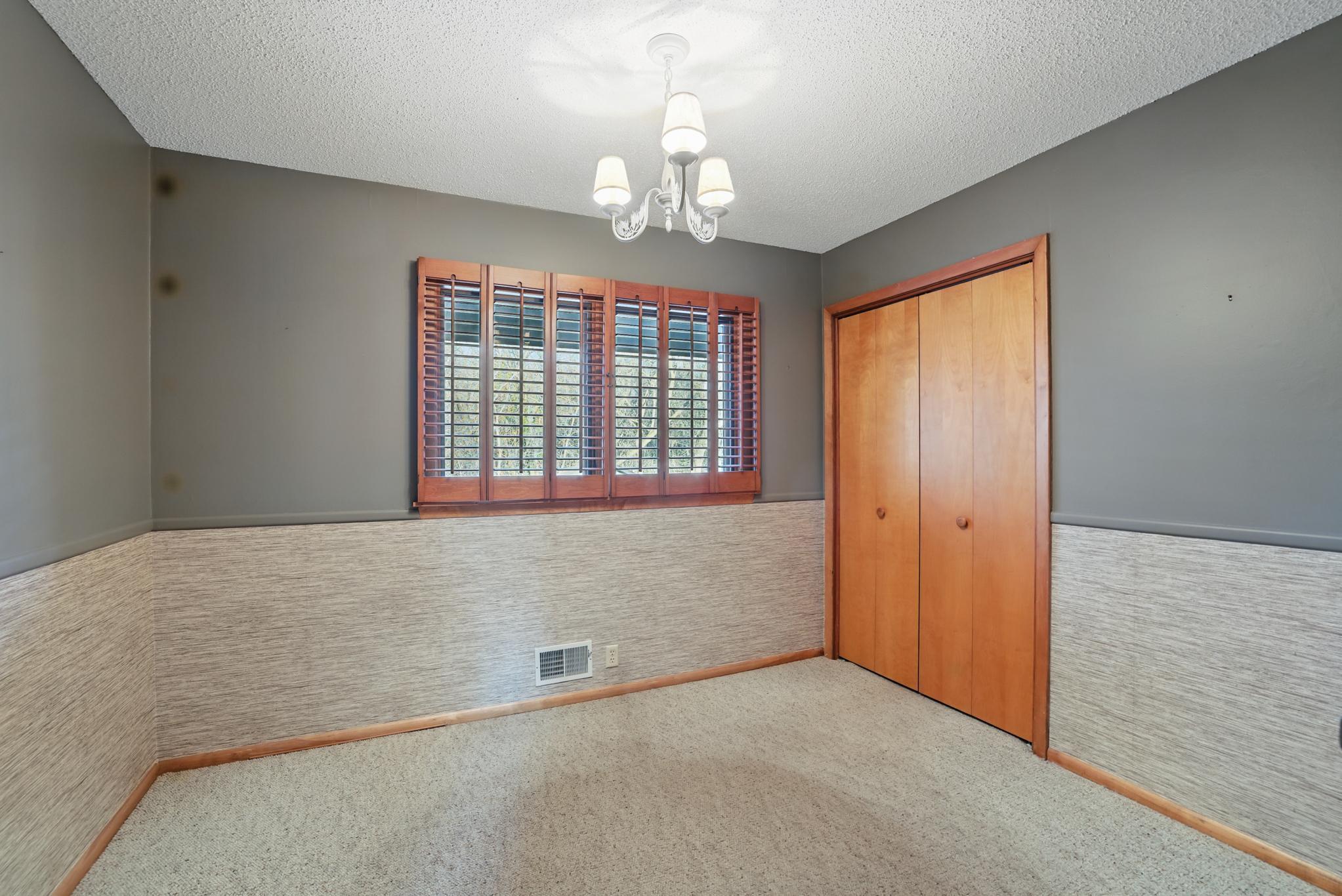 15673 Woodgate Road S