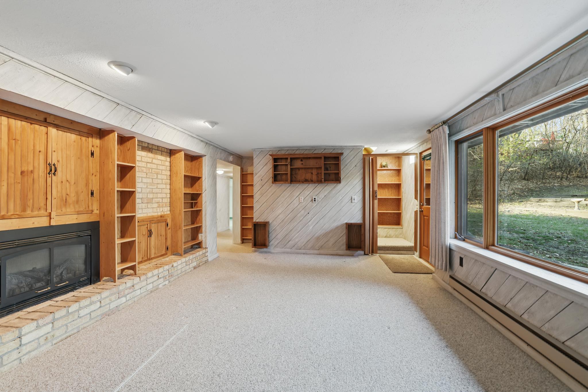 15673 Woodgate Road S