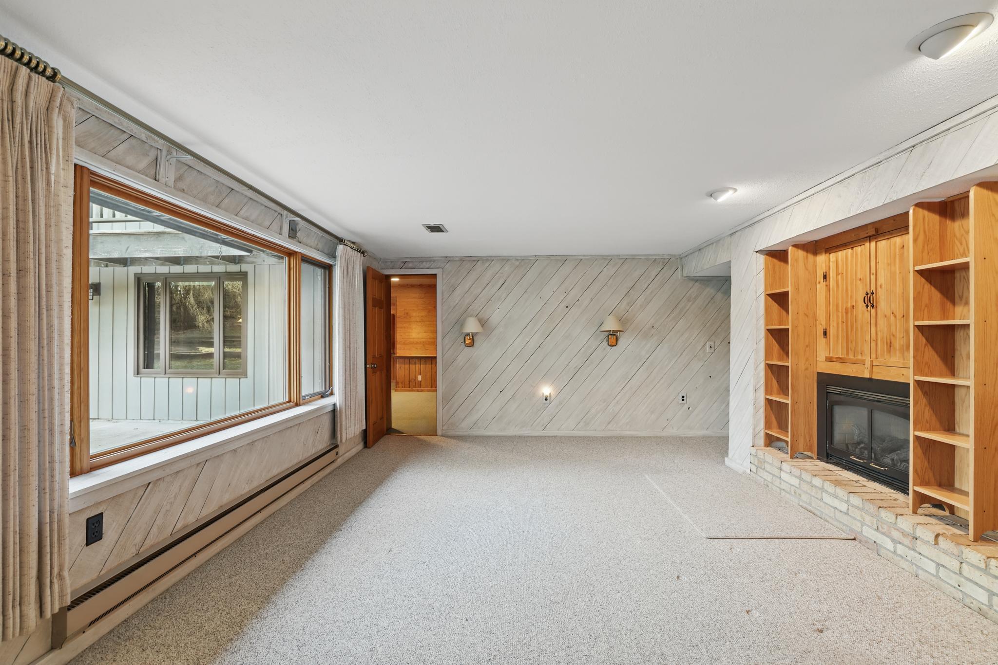 15673 Woodgate Road S