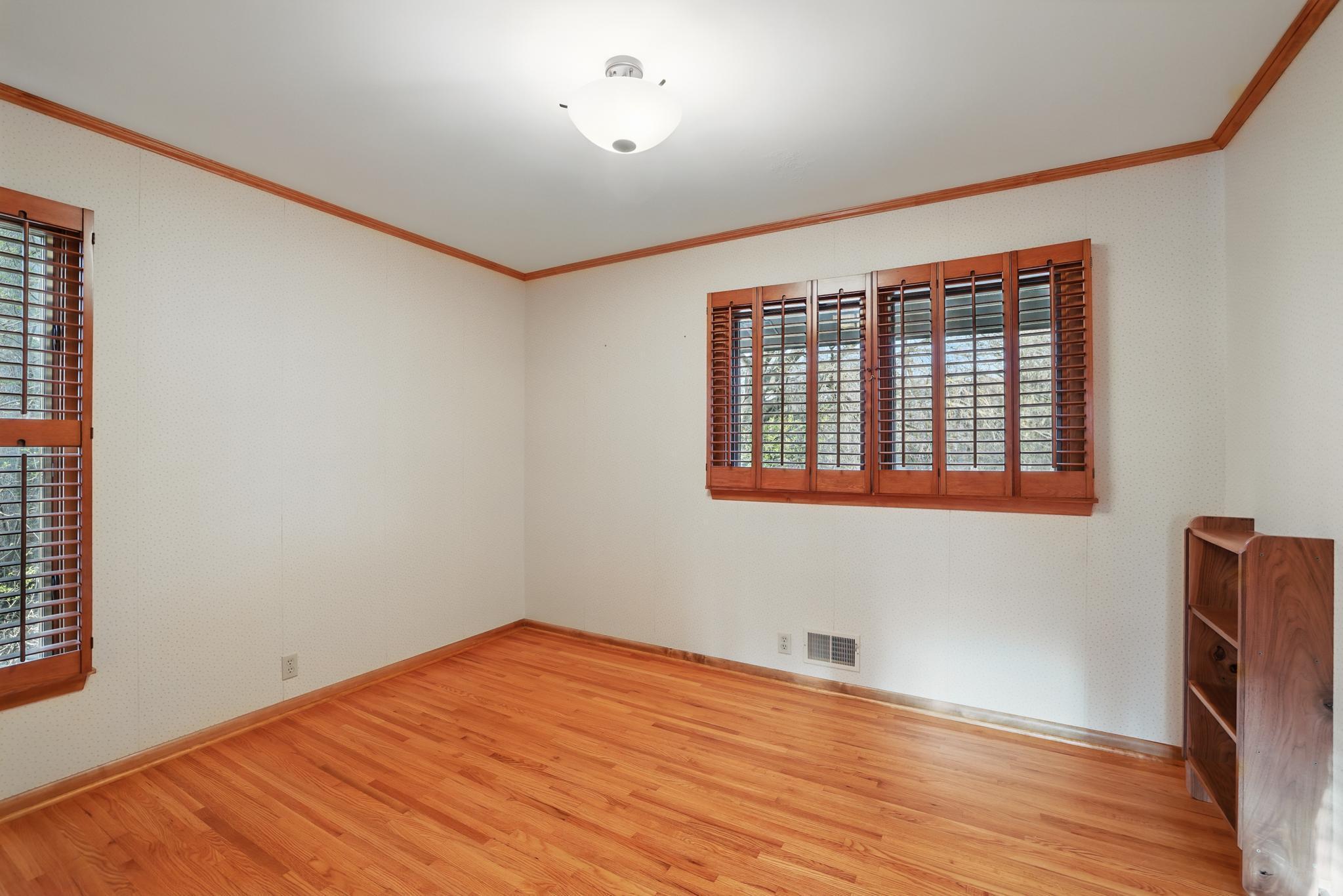 15673 Woodgate Road S