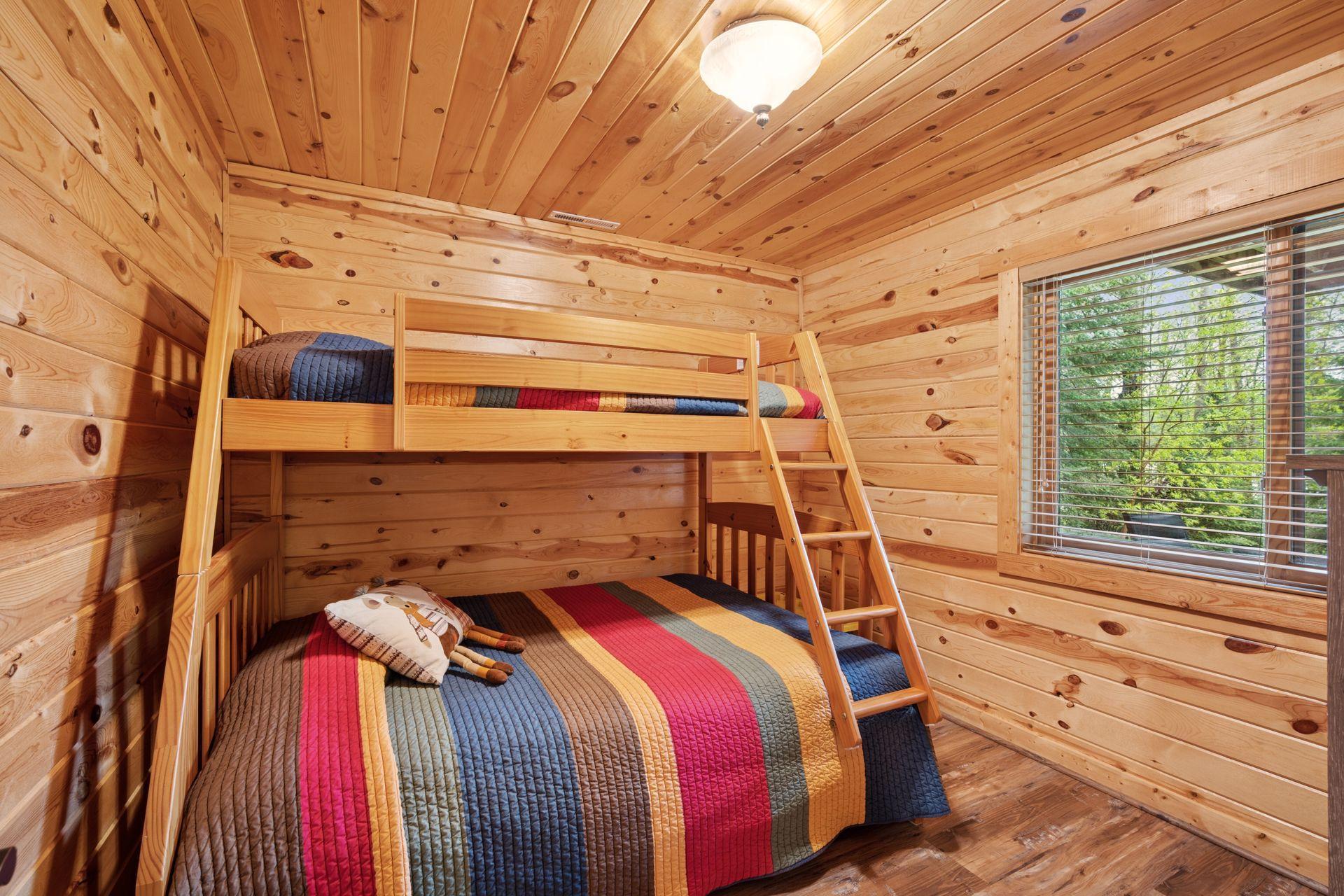 7194 Quentin Road NE