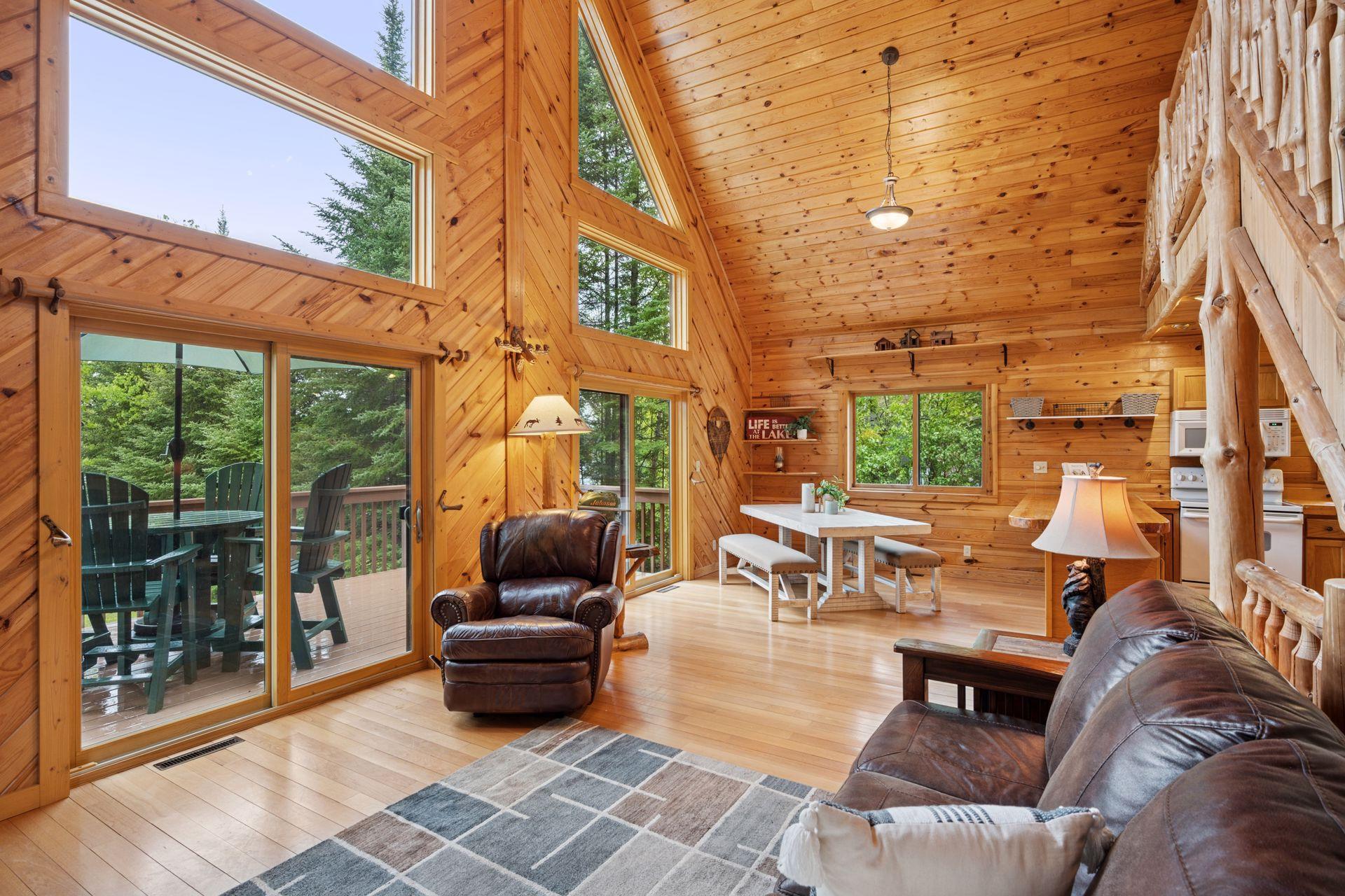 7194 Quentin Road NE