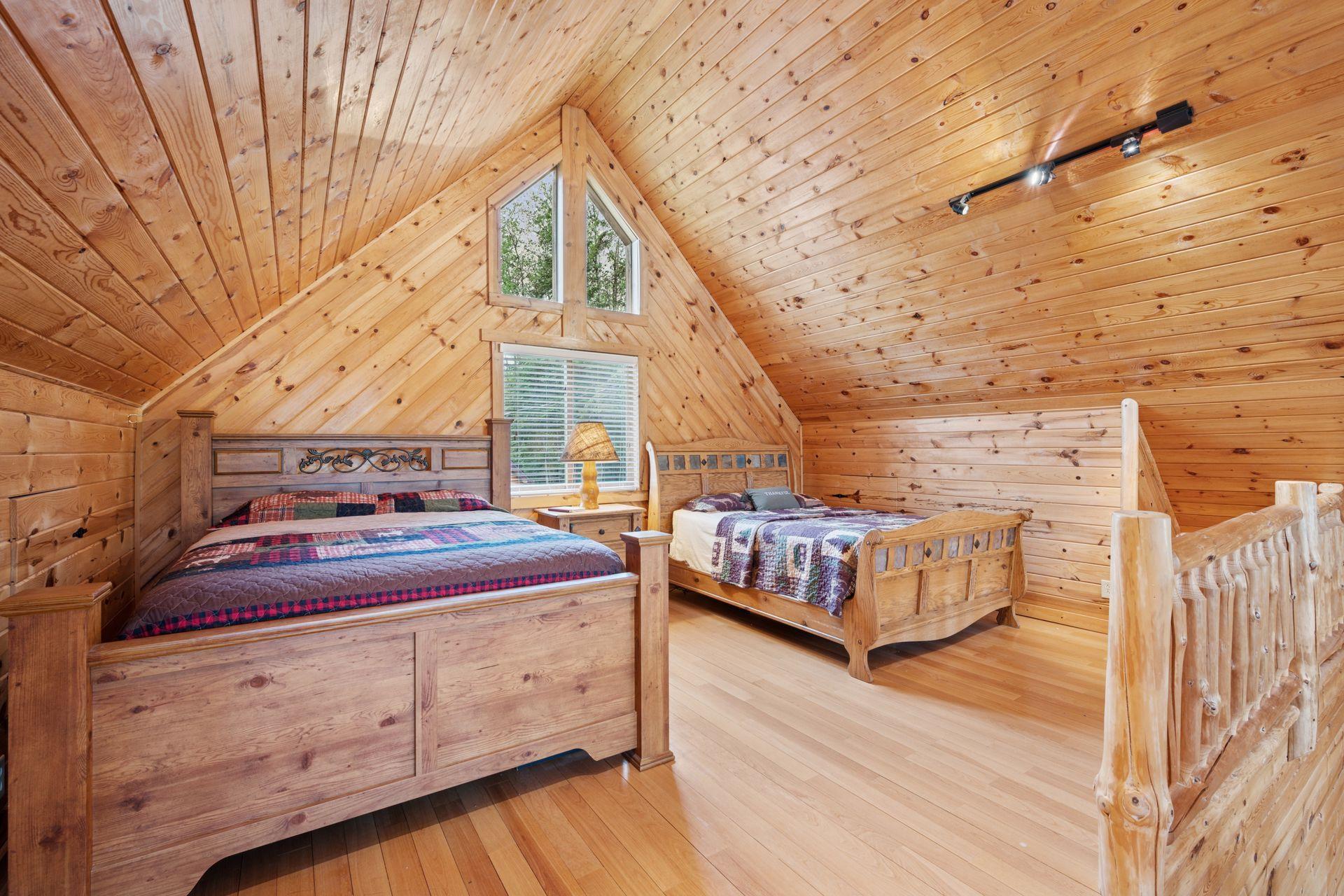 7194 Quentin Road NE