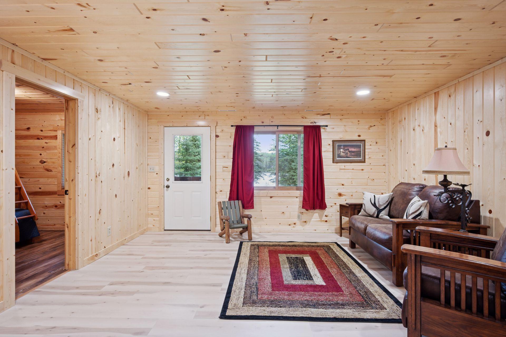 7194 Quentin Road NE