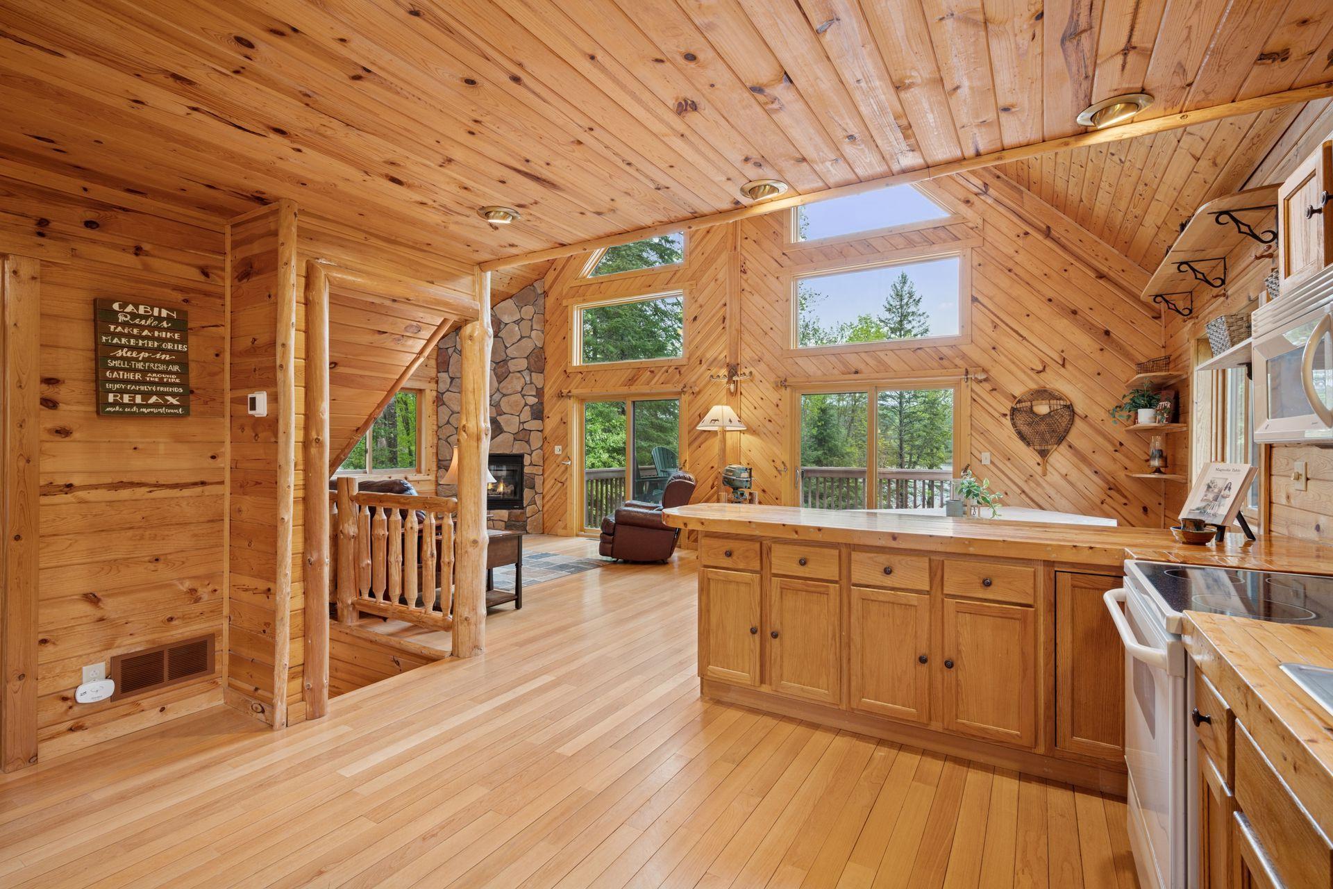 7194 Quentin Road NE