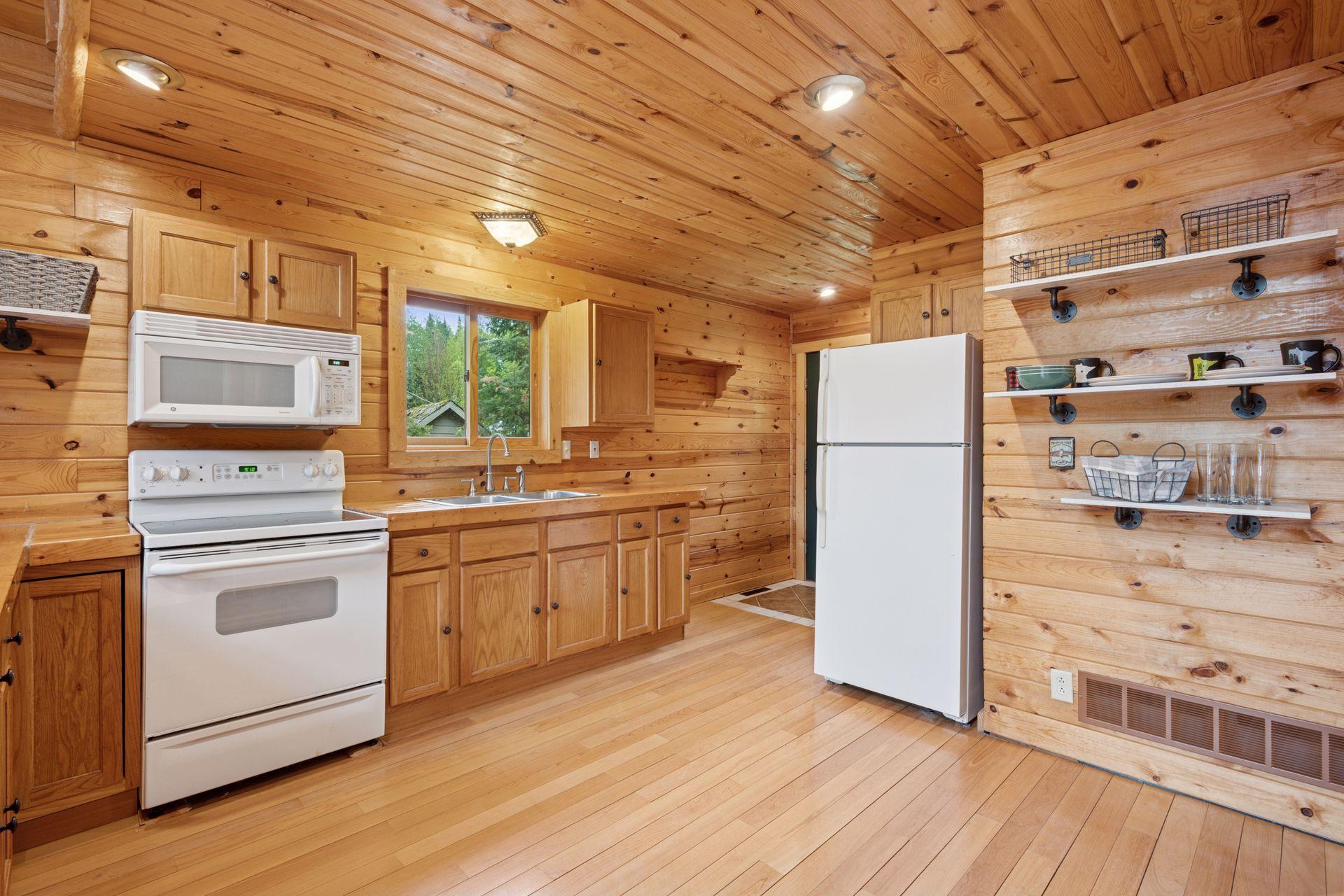 7194 Quentin Road NE