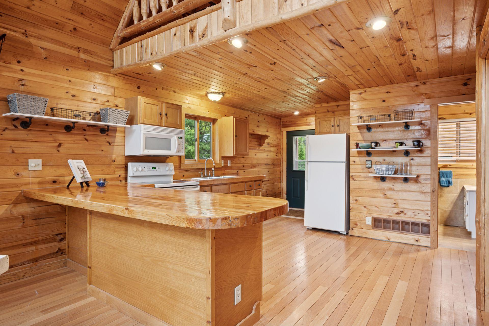 7194 Quentin Road NE