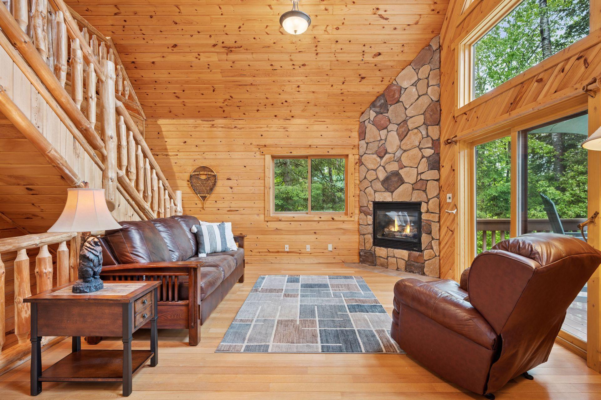 7194 Quentin Road NE