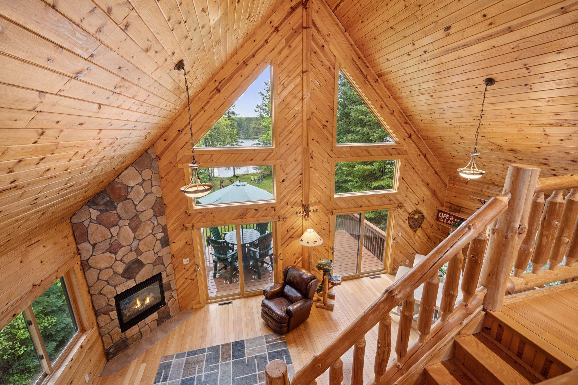 7194 Quentin Road NE