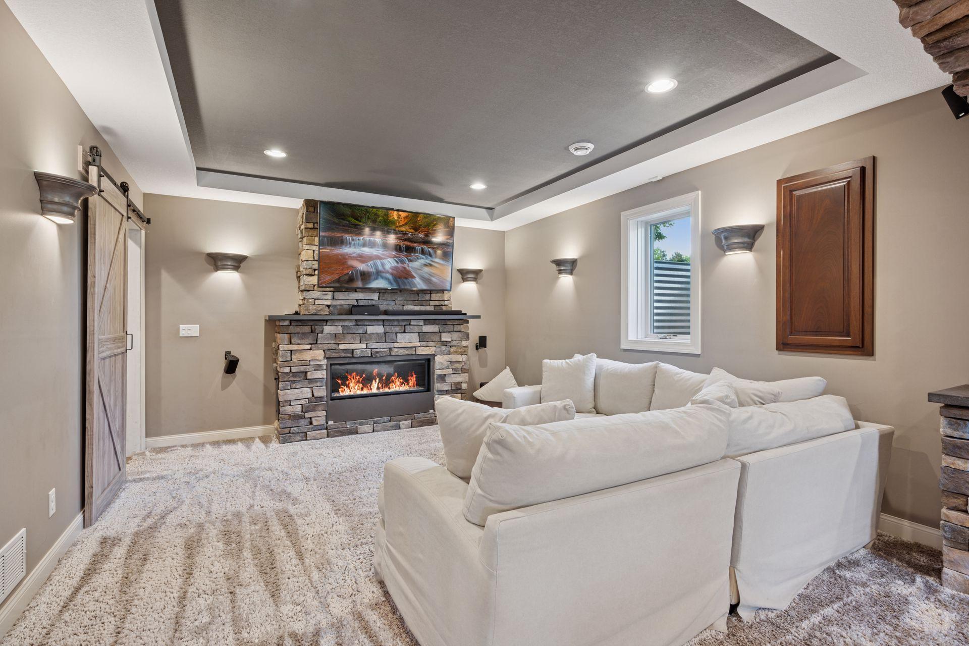 9701 James Avenue NE