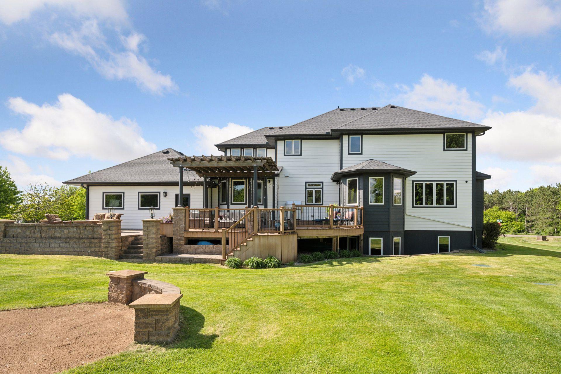 9701 James Avenue NE