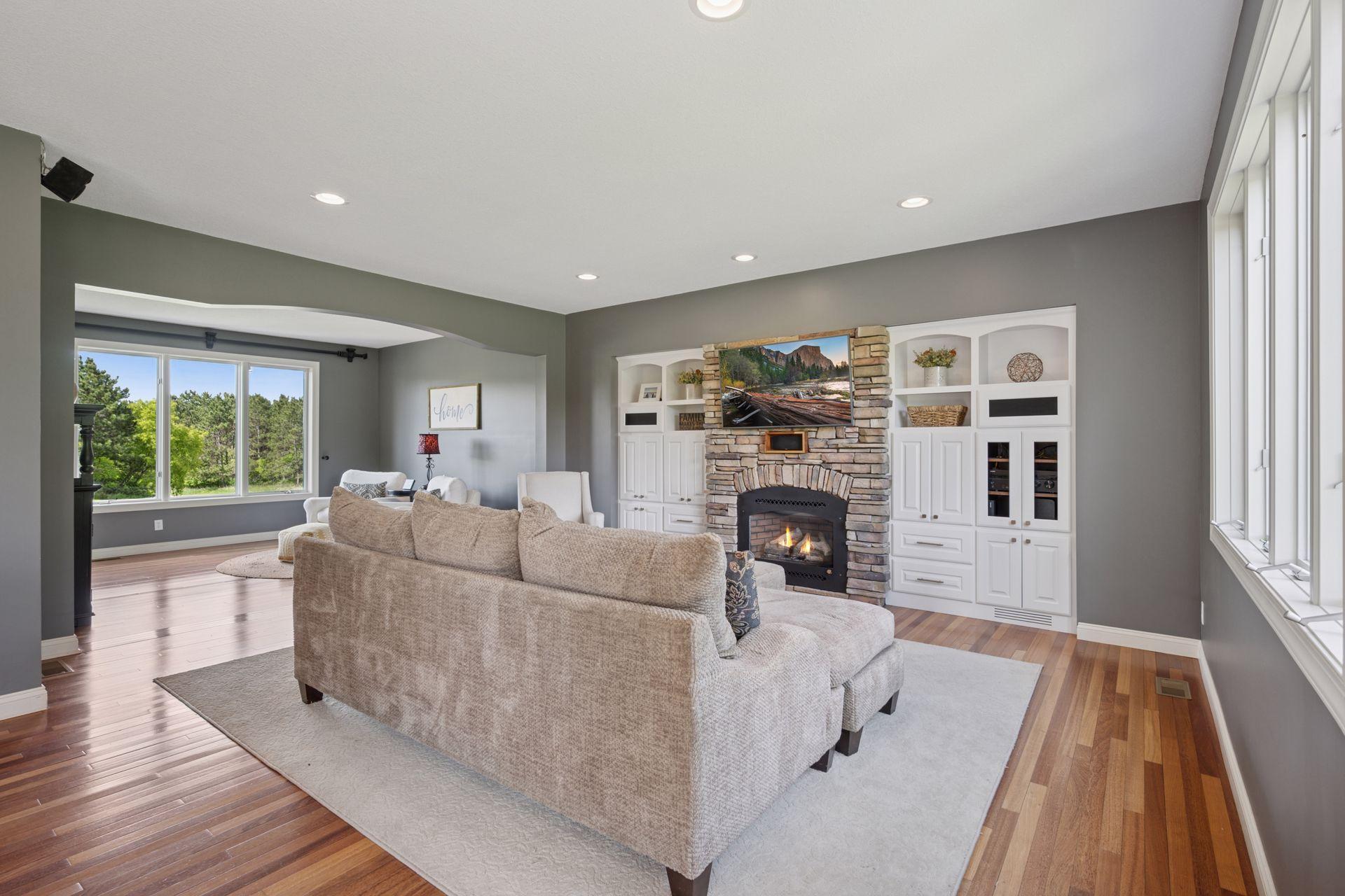 9701 James Avenue NE