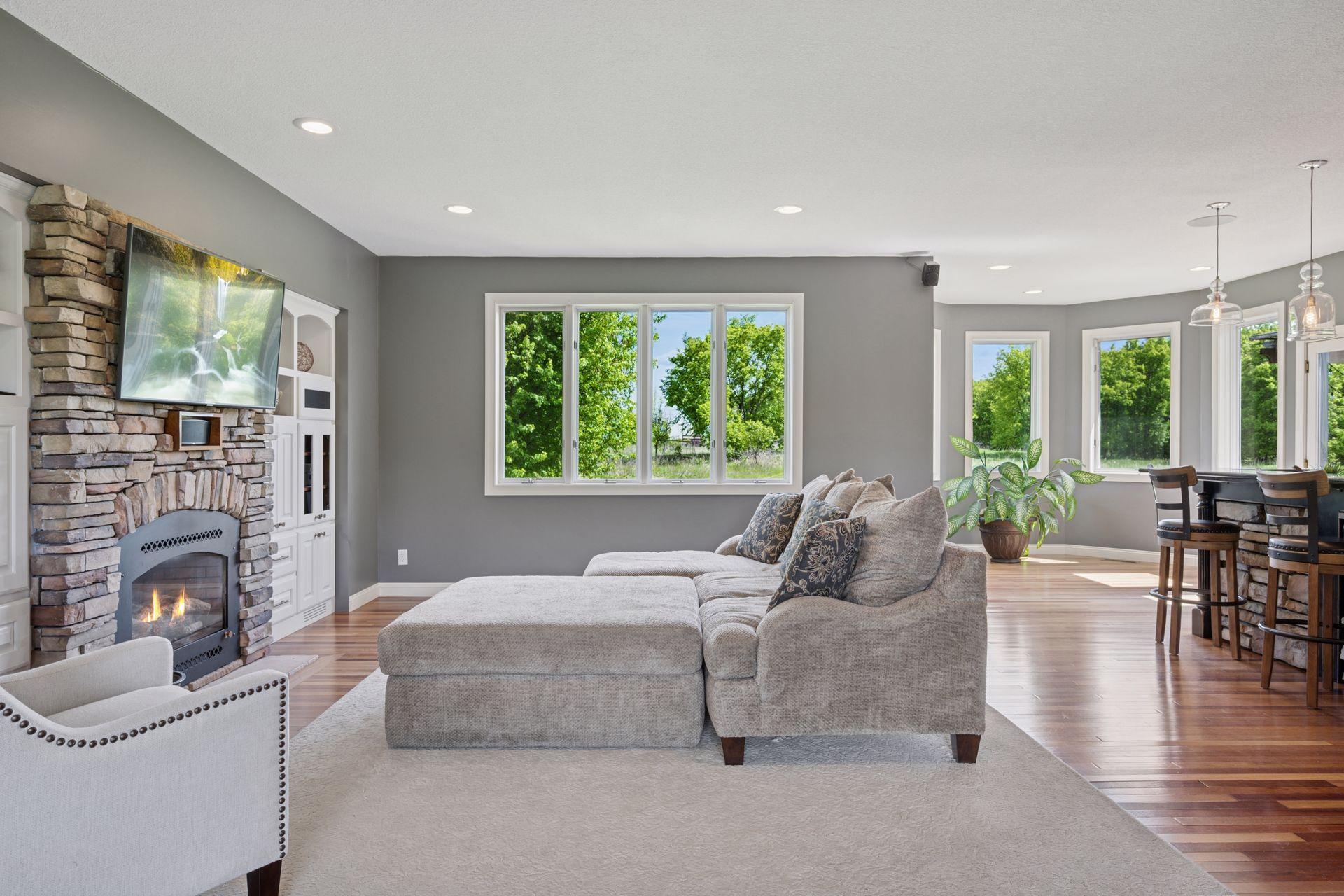 9701 James Avenue NE