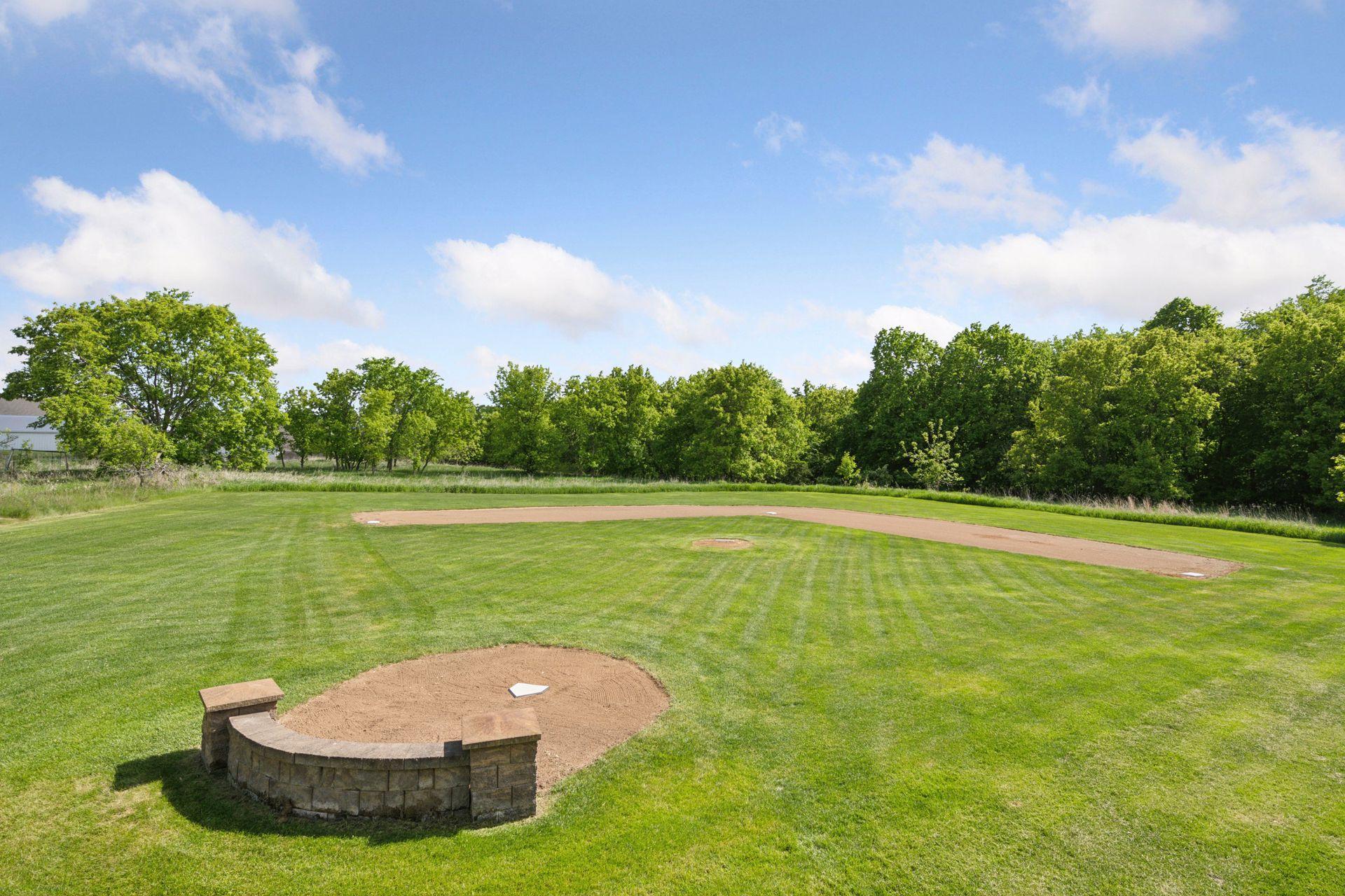 9701 James Avenue NE