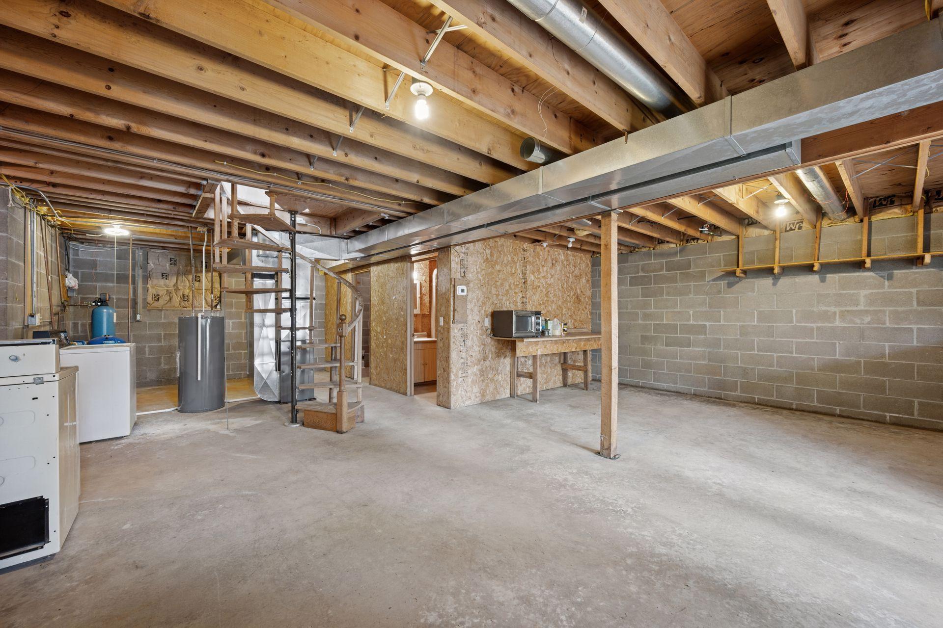 6767 Cranberry Lane NE