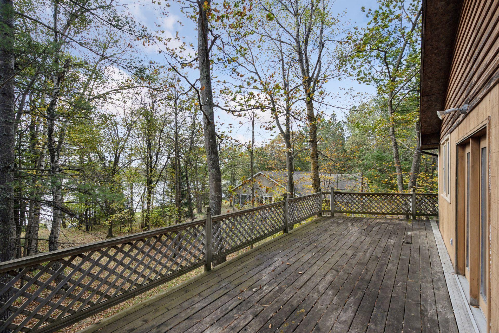 6767 Cranberry Lane NE