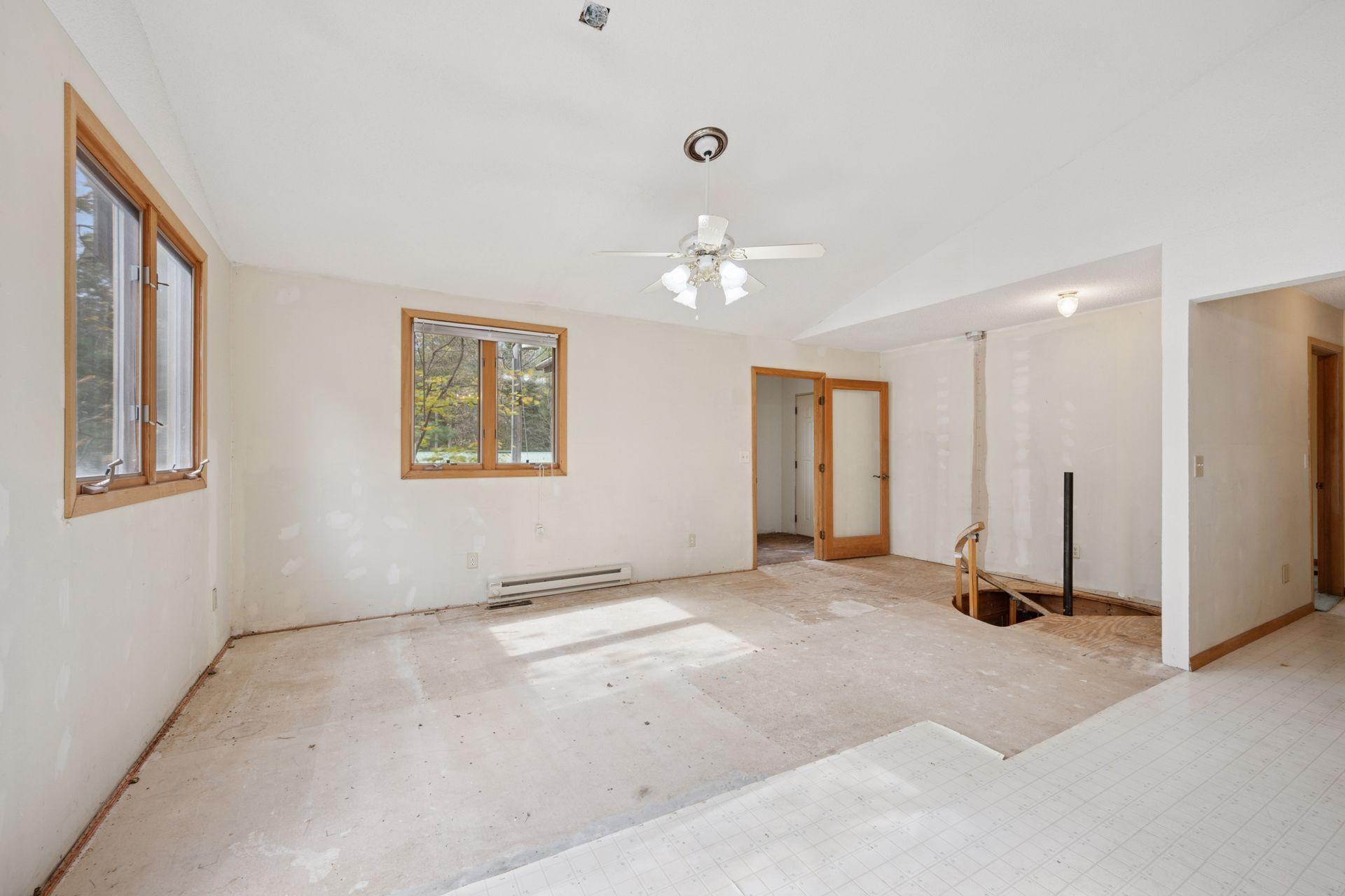 6767 Cranberry Lane NE