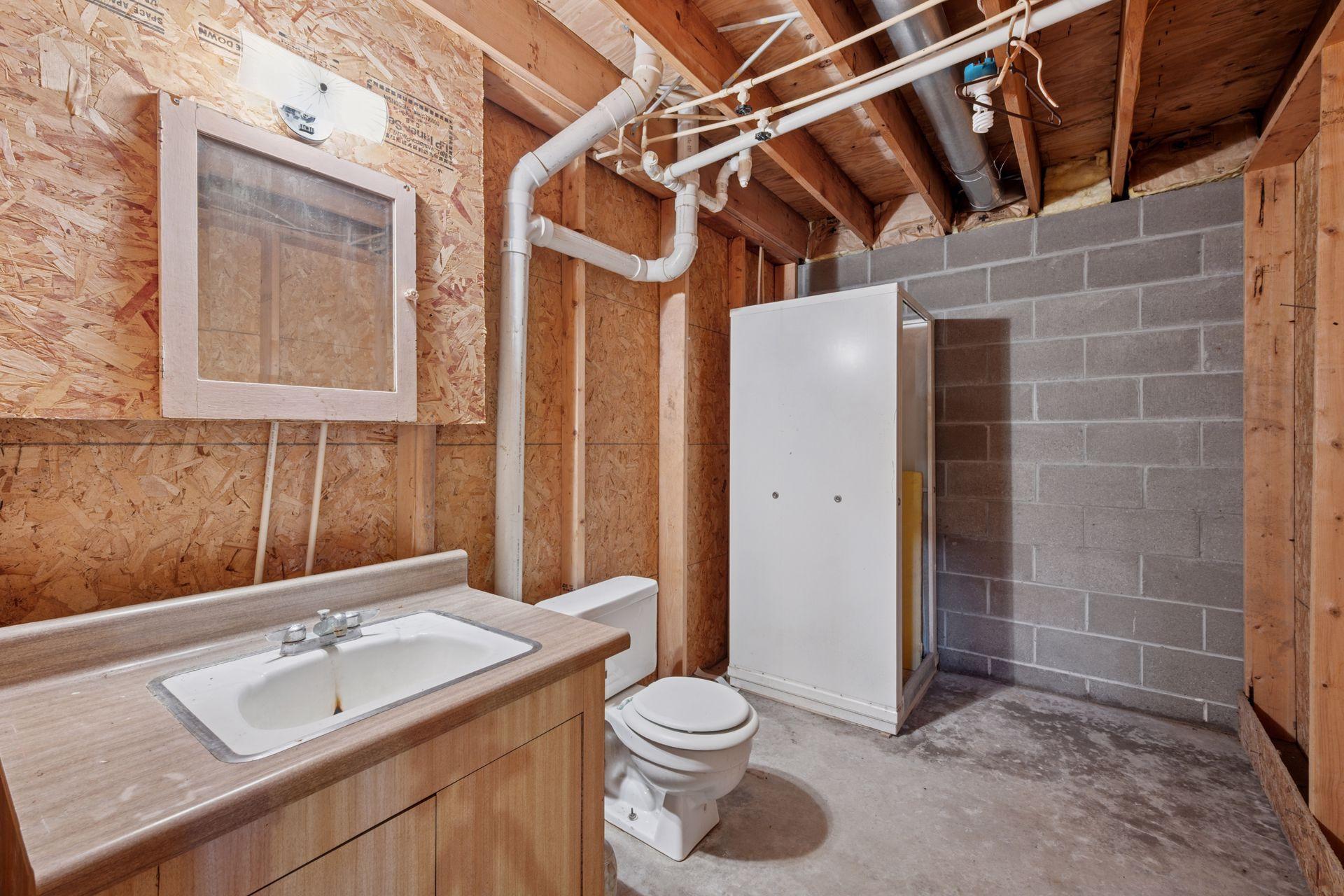 6767 Cranberry Lane NE