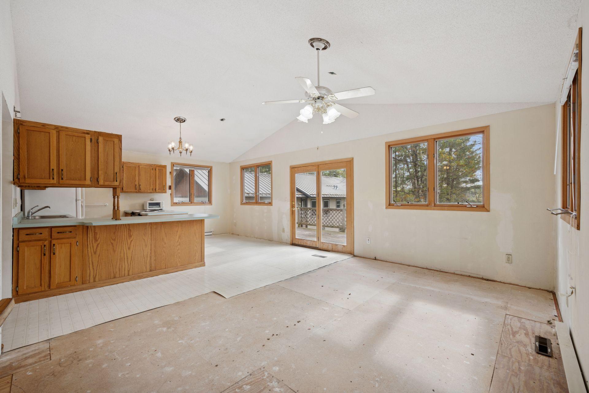 6767 Cranberry Lane NE